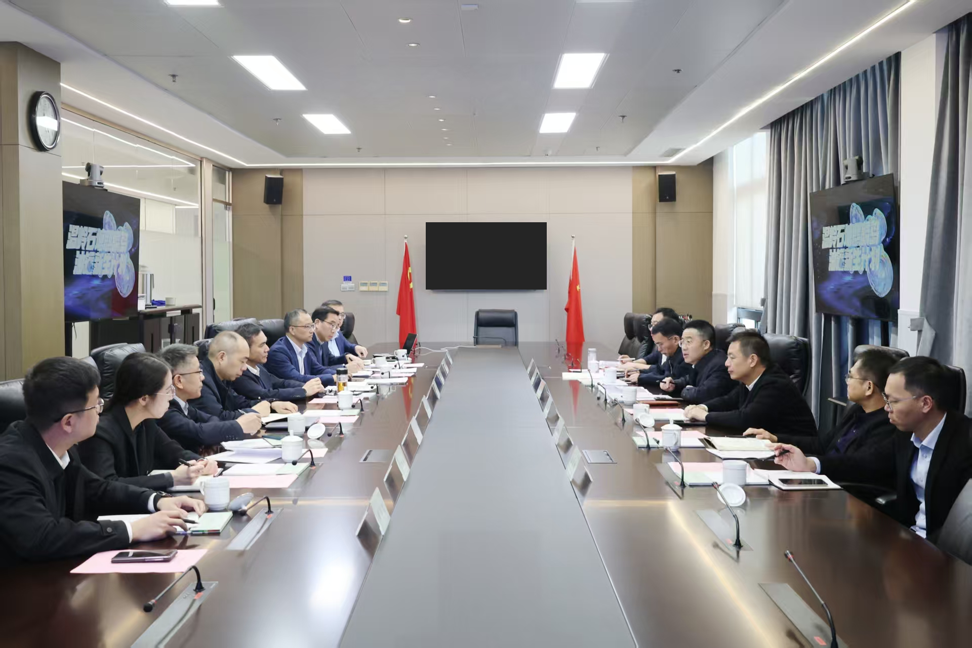 溫嶺市委書記、市長馬厲財一行到訪省二輕集團