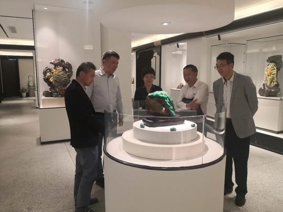 1603896801255583.jpg 640.webp-4.webp.jpg