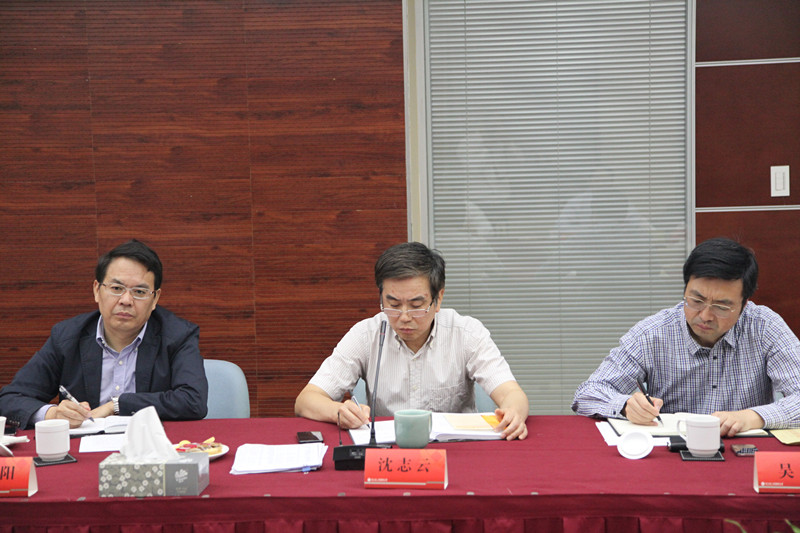 集團公司黨委班子召開教育實踐活動專題民主生活會