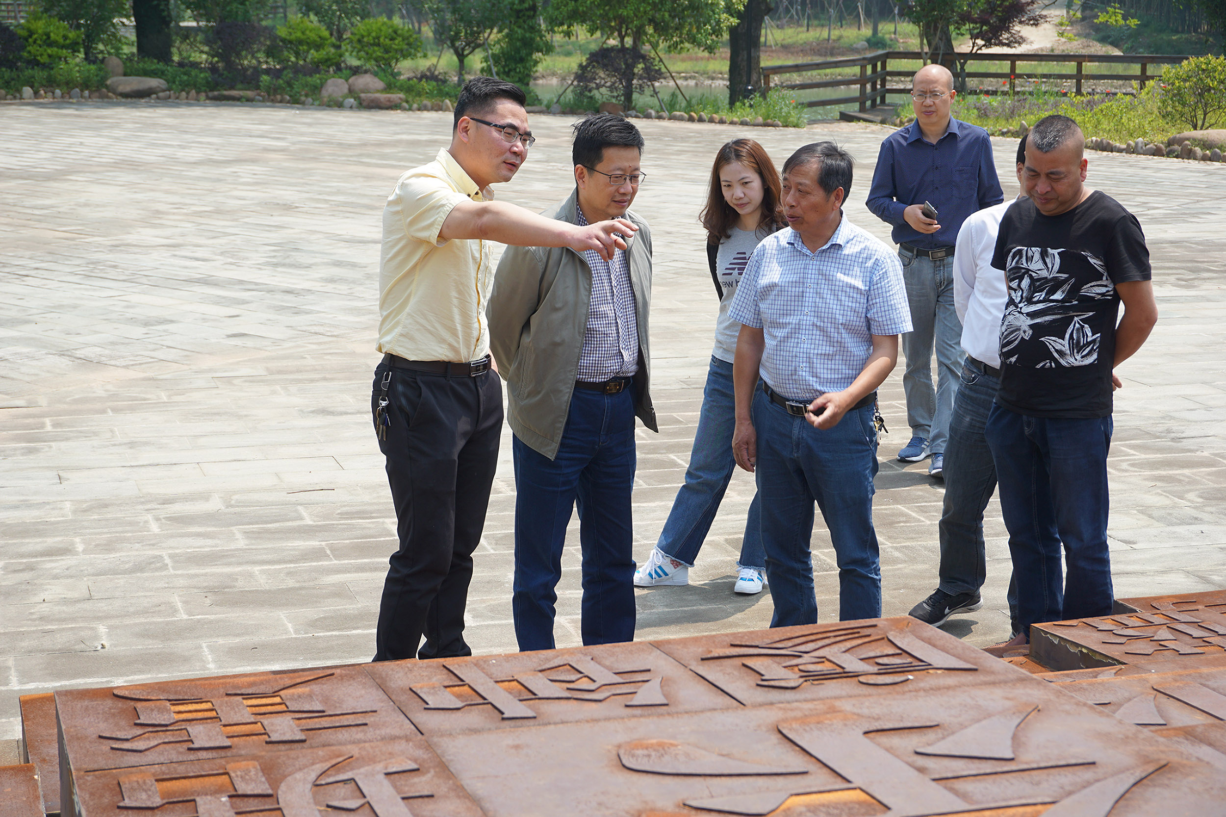 集團公司開展“千企結千村、消滅薄弱村”專項行動